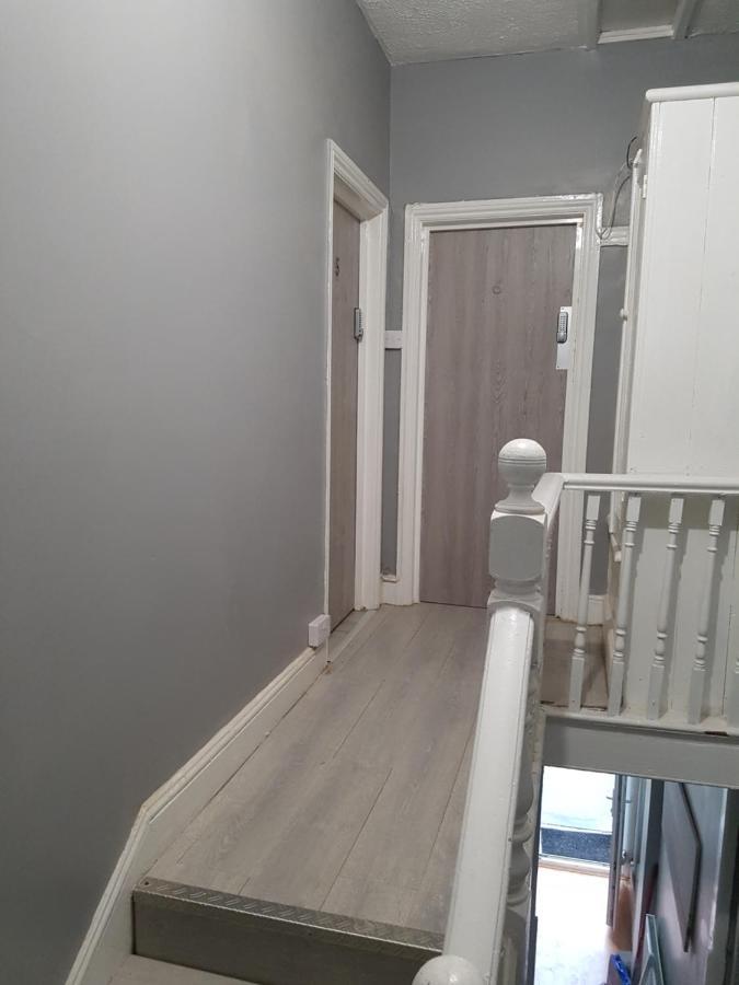 Atlas Road Guest House Cardiff Esterno foto